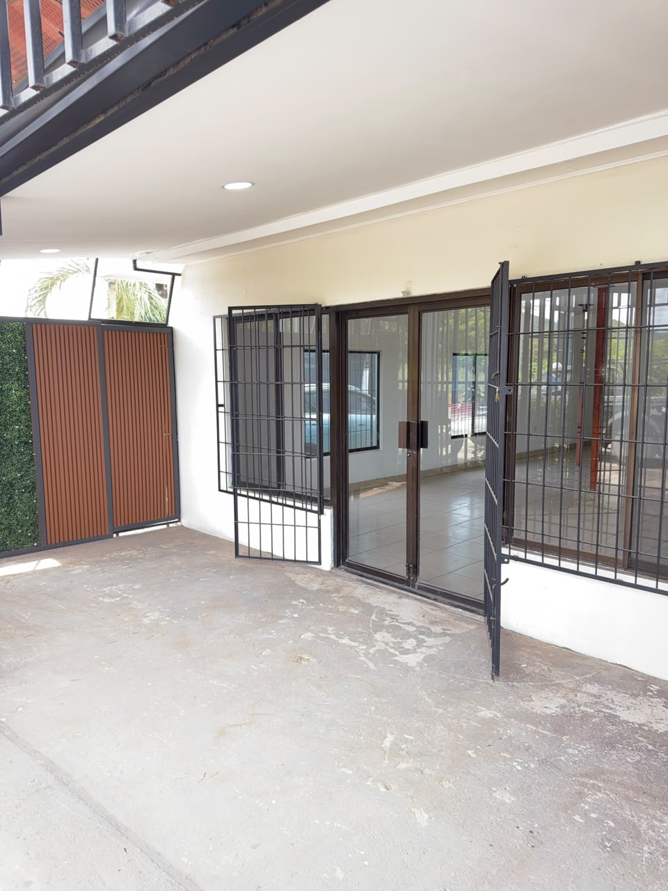 Commercial Lease in Huacas, Santa Cruz, main street